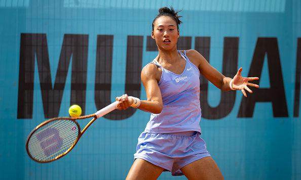 kaiyun体育-郑钦文今年仅收获两次连胜 已经进入突破瓶颈期？