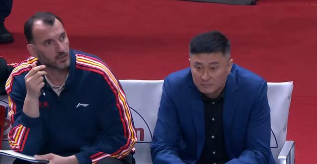 开云-遭央视无视！今晚8点，广东再斗上海，杜锋复仇战，11冠王恐遭3杀