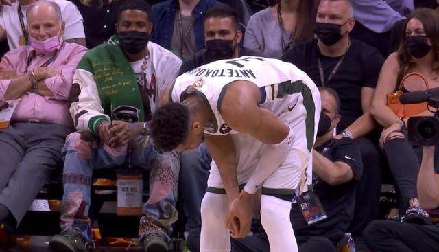 开运体育官网-没得黑！字母哥空砍42分 体能透支他急需队友支援