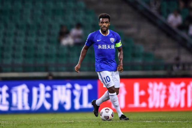 开云体育下载-只剩情怀？穆里奇整场碌碌无为 还能回广州致意吗？