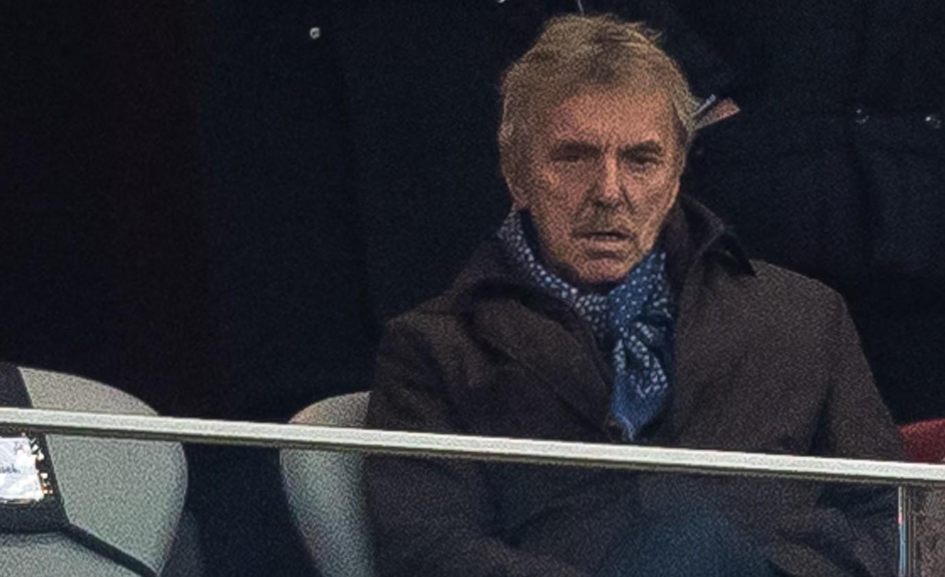 kaiyun体育-博涅克不满波兰表现：最后一波8人防不住瑞典5人，看着哲凯进球