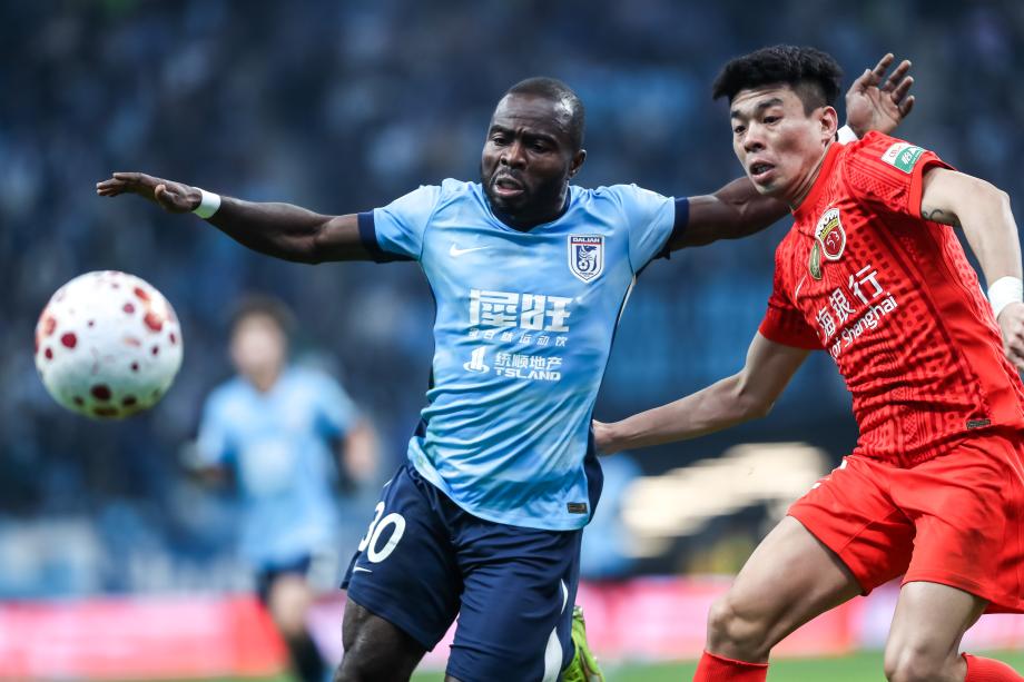 开云体育下载-马莱莱助攻阿奇姆彭建功 大连英博1-0胜上海海港